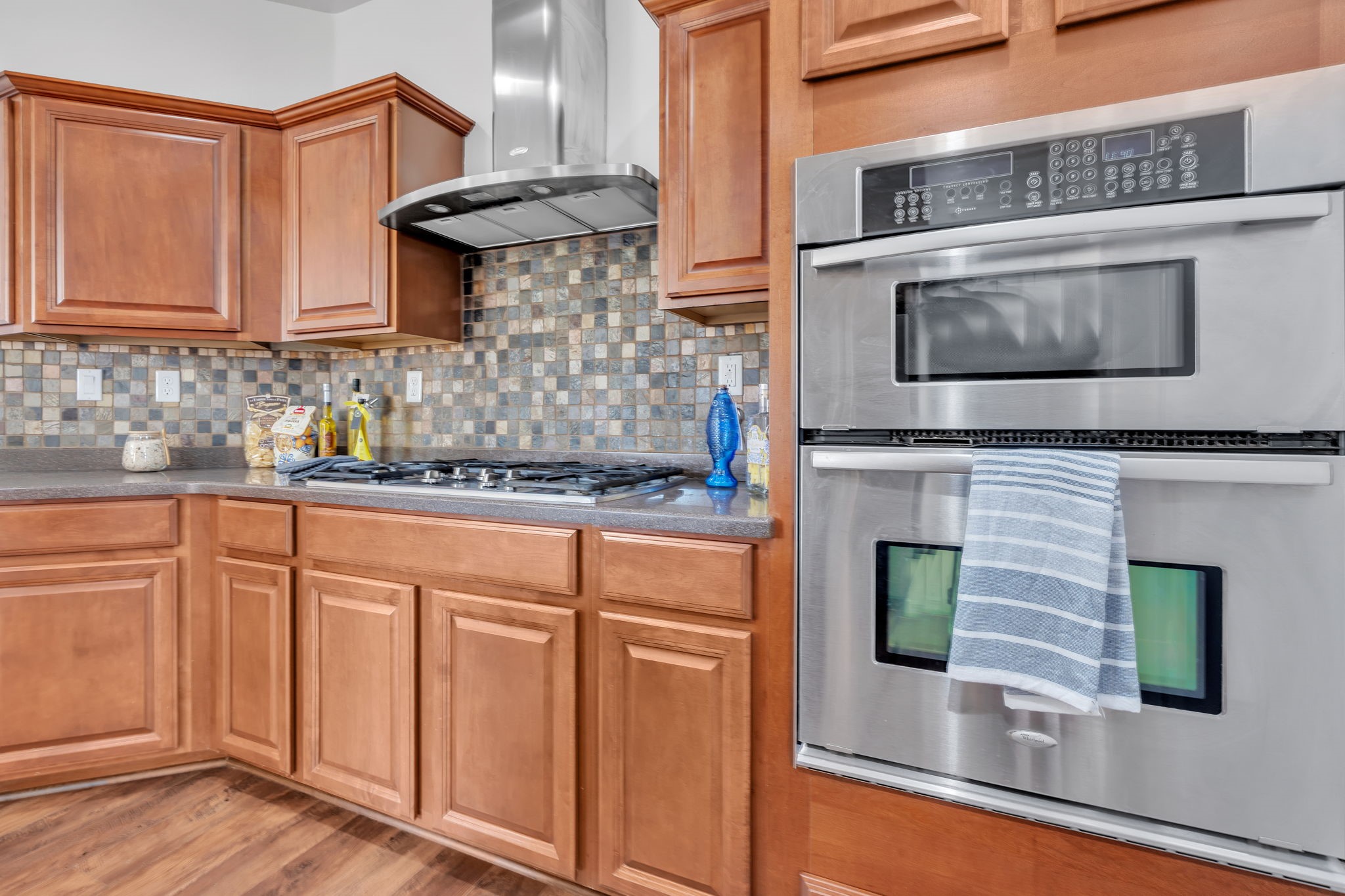 6914 Wrangell Loop Northeast Rio Rancho, NM 87144 - Photo 15 of 61 Built-in Microwave Oven