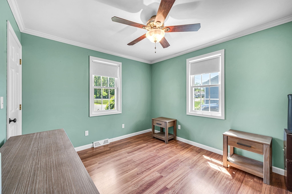 46 Rochford Circle Springfield, MA 01128 - Photo 22 of 29