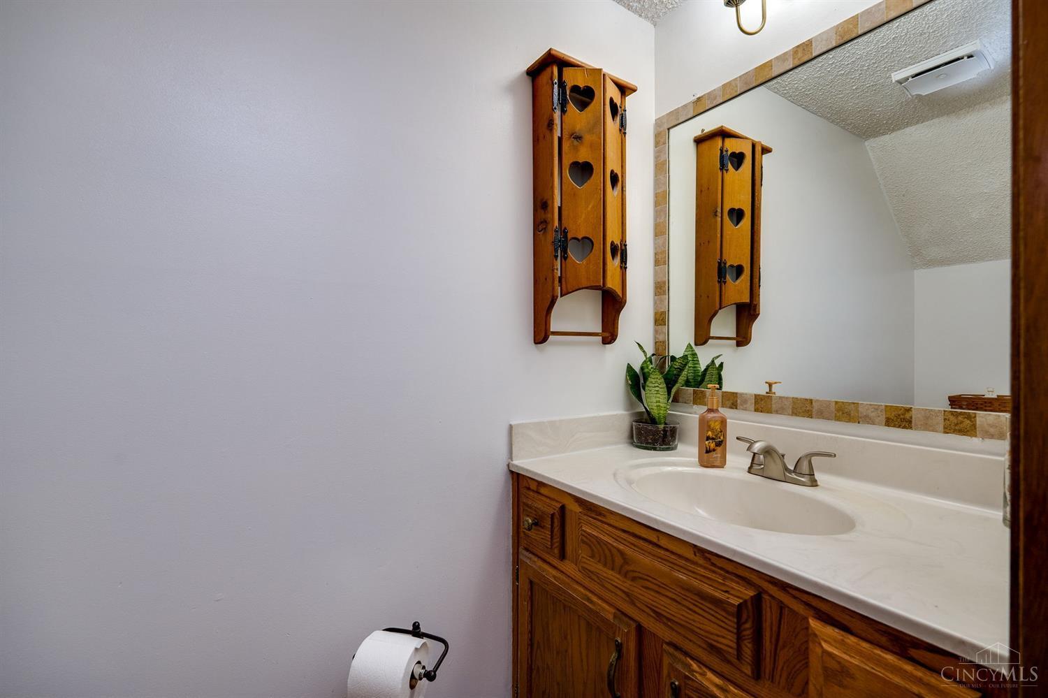3866 Mack Road Fairfield, OH 45014 - Photo 9 of 31 Gallery Image 9