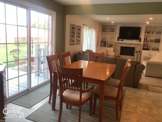 32306 Woody Road Fraser, MI 48026 - Photo 10 of 37 Open to Family room