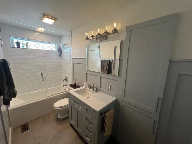 $2,700 | 7830 Westview Lane, Woodridge, IL 60517