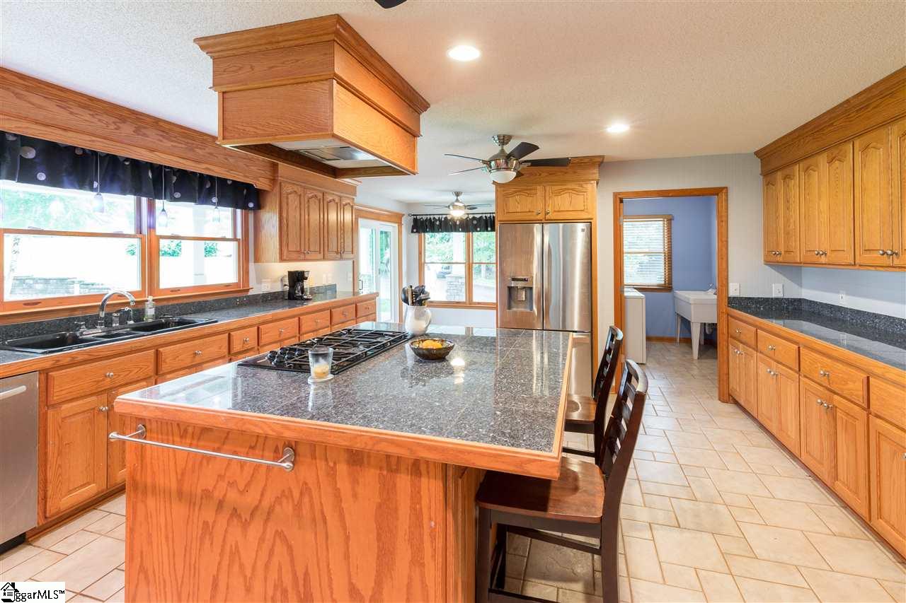 261 North Barton Road Taylors, SC 29687 - Photo 13 of 35 Gallery Image 13