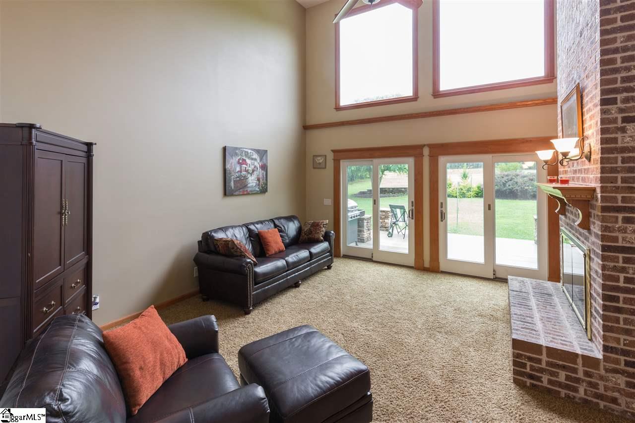 261 North Barton Road Taylors, SC 29687 - Photo 6 of 35 Gallery Image 6