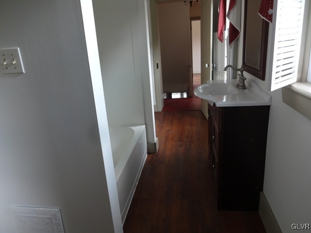 45 Covered Bridge Road Palmerton, PA 18071 - Photo 21 of 44 Main Bath