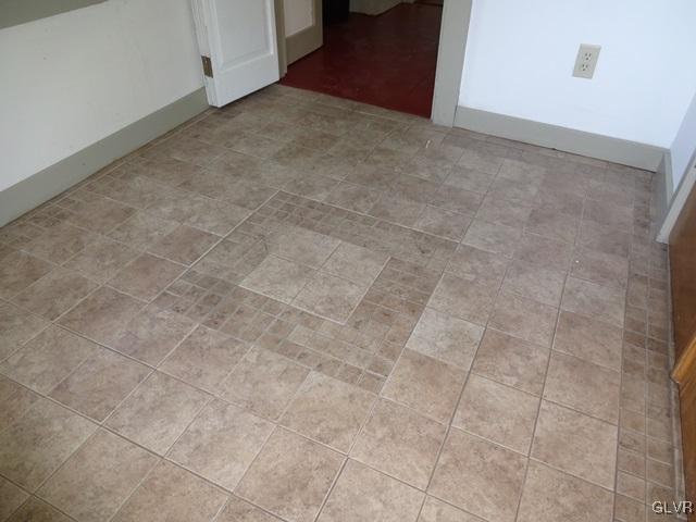 45 Covered Bridge Road Palmerton, PA 18071 - Photo 24 of 44 Laundry Rm Floor