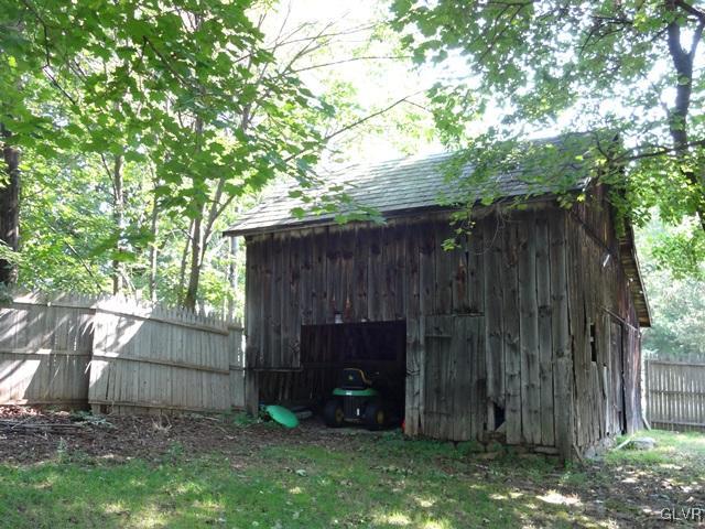 45 Covered Bridge Road Palmerton, PA 18071 - Photo 39 of 44 Barn