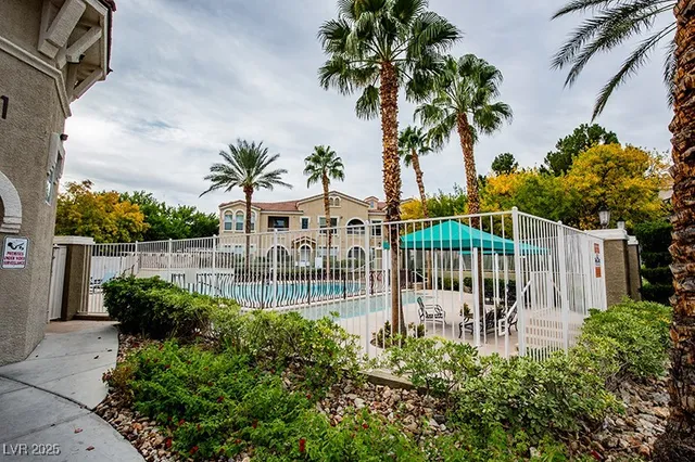 $345,000 | 10001 Peace Way, Unit 2270, Las Vegas, NV 89147