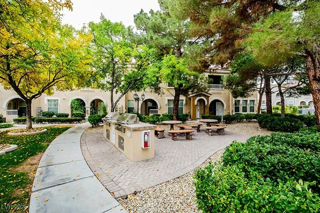 $345,000 | 10001 Peace Way, Unit 2270, Las Vegas, NV 89147
