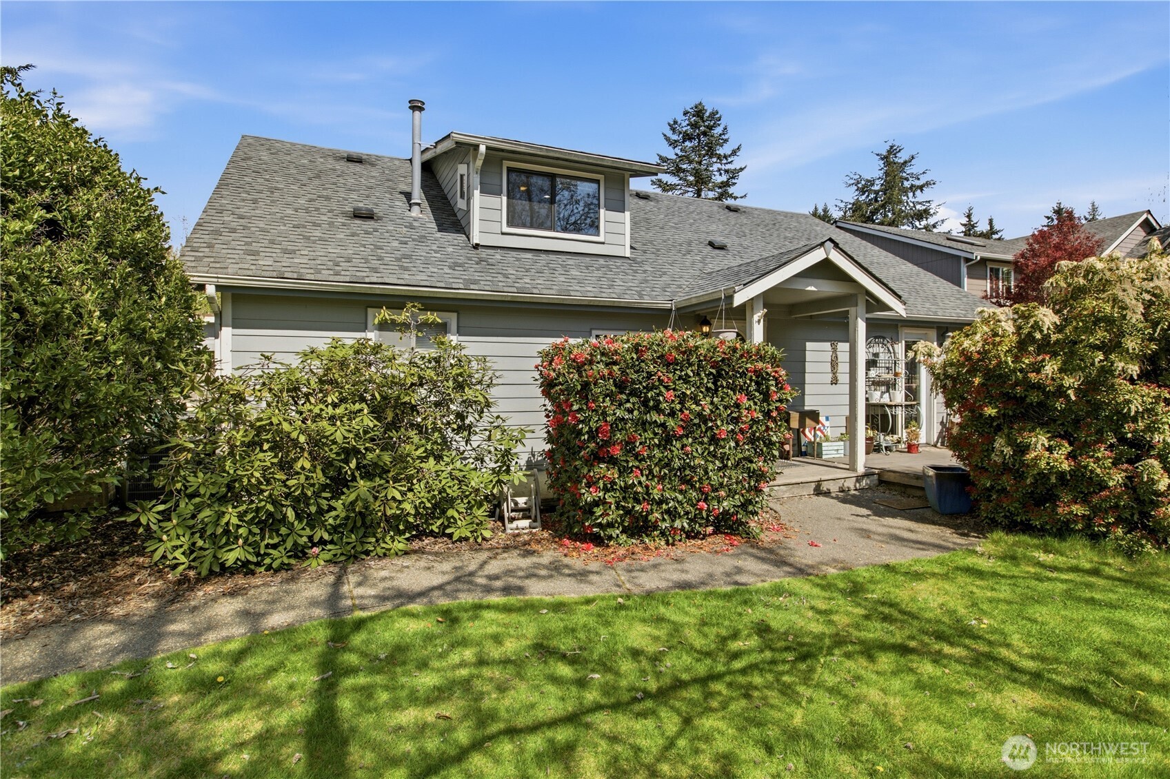 3035 70th Way Southwest Tumwater, WA 98512 - Photo 2 of 22