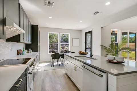 $825,000 | 52 War Bonnet, Wimberley, TX 78676
