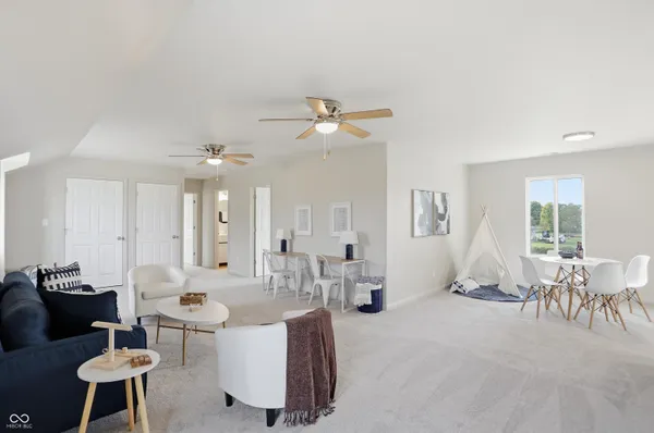 $595,000 | 731 West 600th Street North, Whiteland, IN 46184