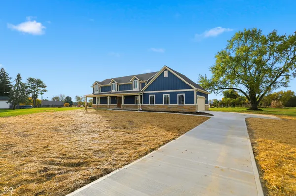 $595,000 | 731 West 600th Street North, Whiteland, IN 46184