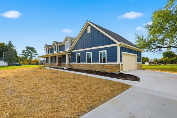 $595,000 | 731 West 600th Street North, Whiteland, IN 46184