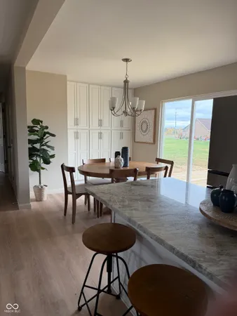 $595,000 | 731 West 600th Street North, Whiteland, IN 46184