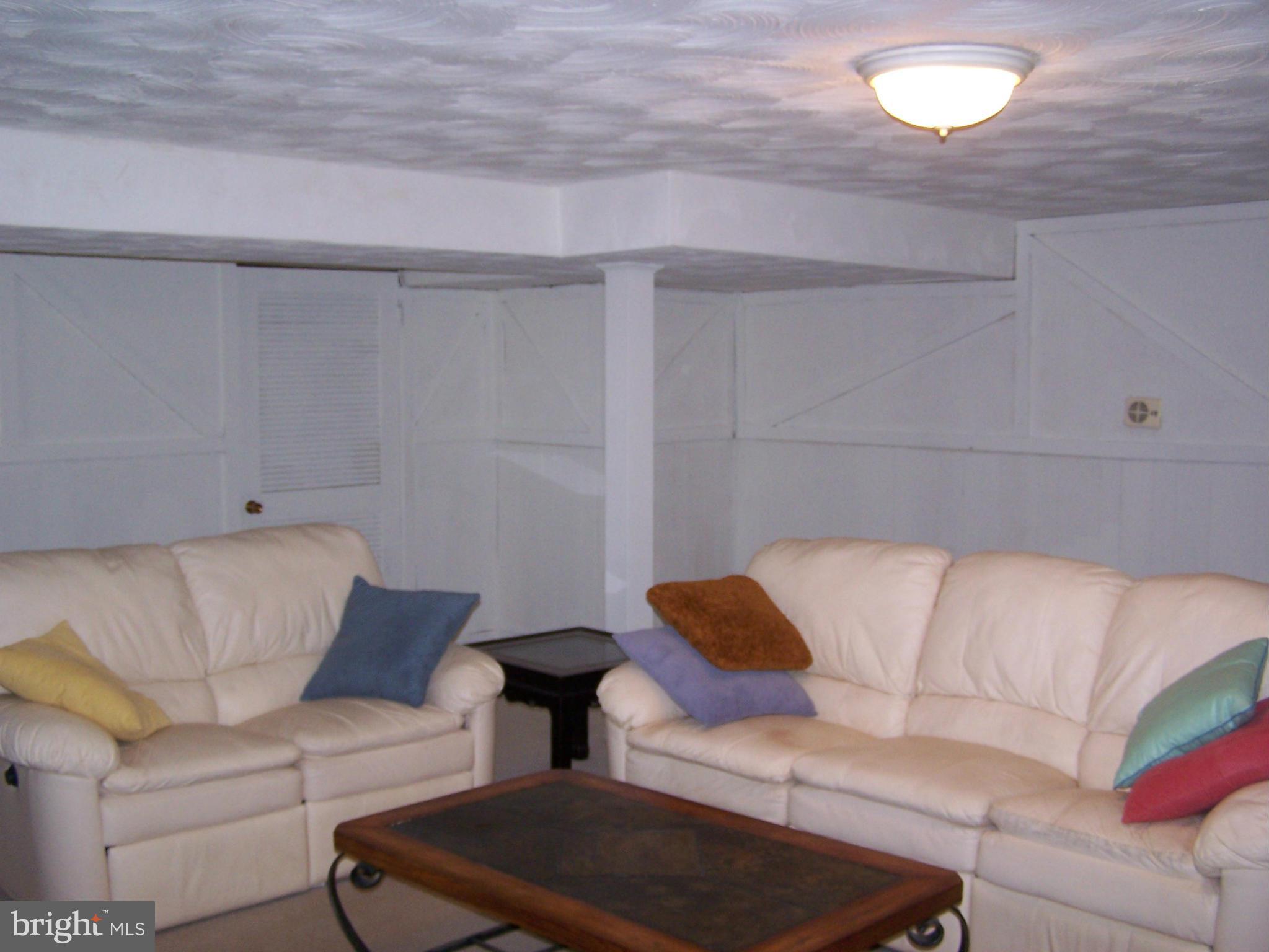 1603 Constance Street Silver Spring, MD 20902 - Photo 14 of 24 Family Room