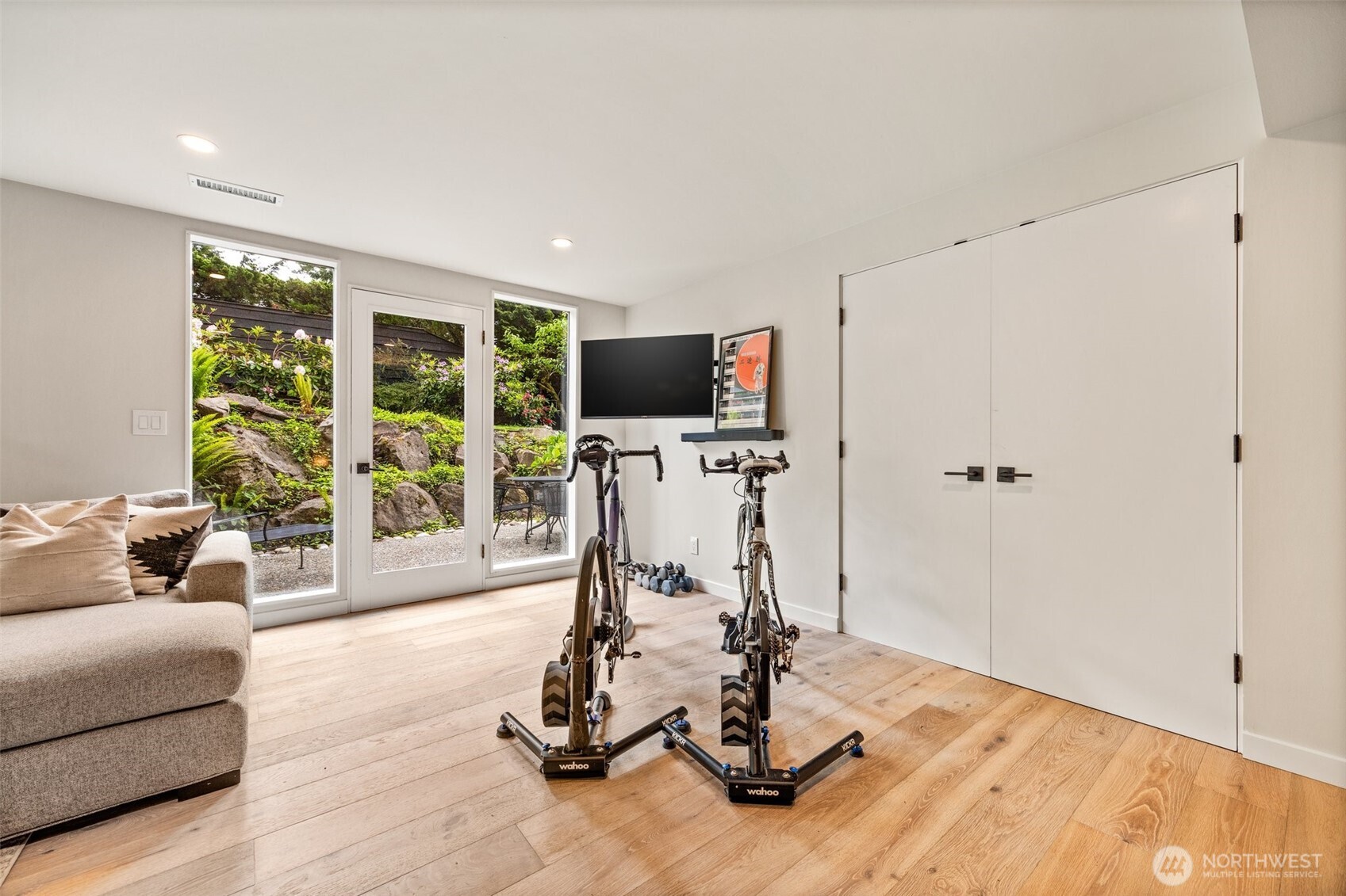 13526 Northshire Road Northwest Seattle, WA 98177 - Photo 25 of 40 a view of a livingroom with workspace and a window