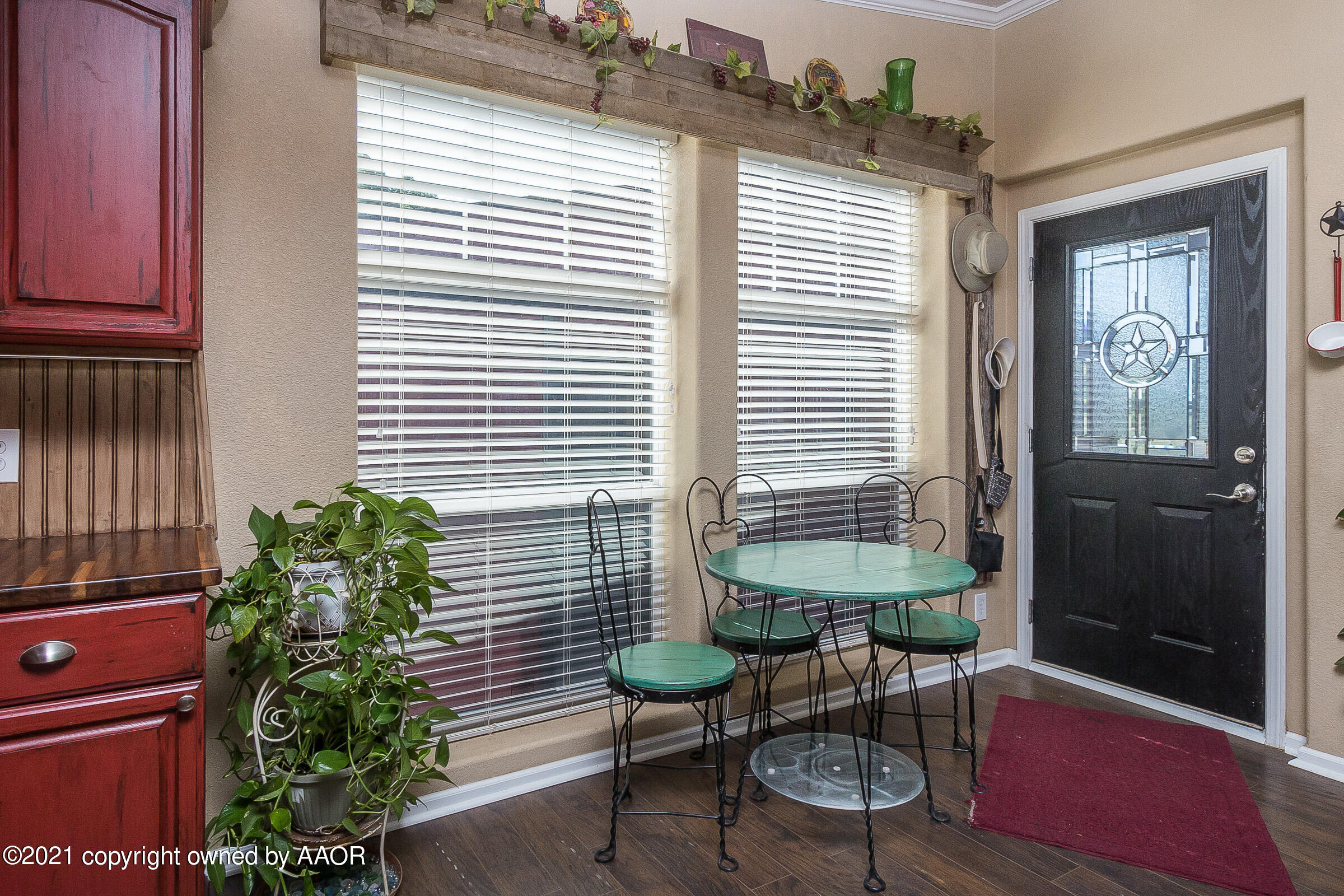 674 Plantation Road Amarillo, TX 79118 - Photo 13 of 35 013_Breakfast Room