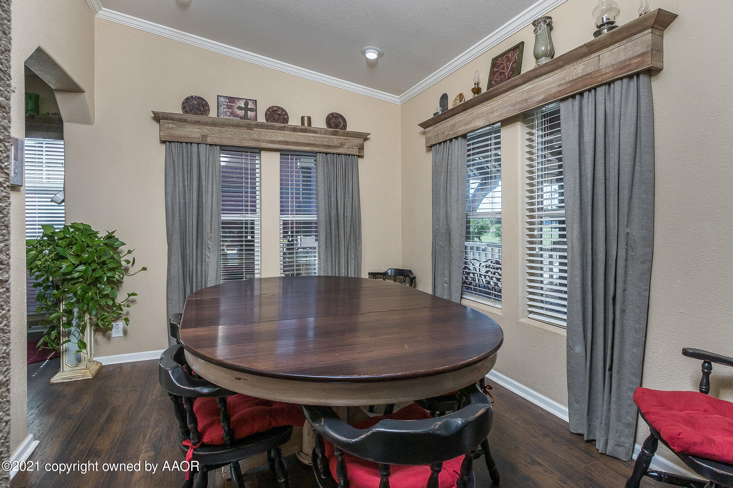 674 Plantation Road Amarillo, TX 79118 - Photo 14 of 35 014_Dining Room