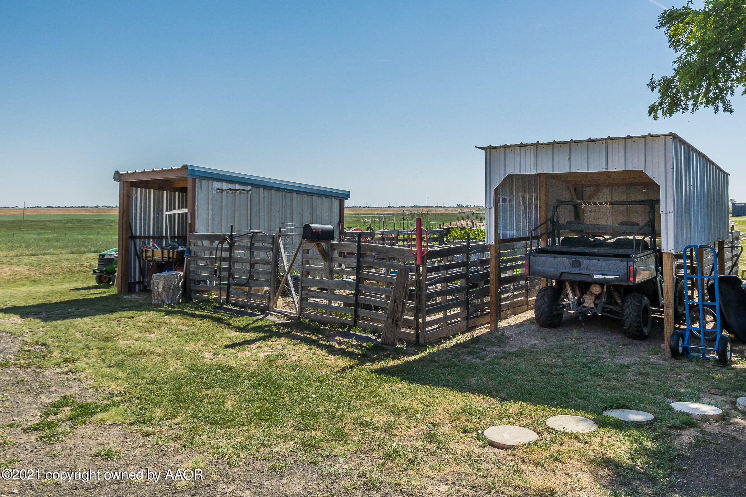 674 Plantation Road Amarillo, TX 79118 - Photo 33 of 35 034_Shelters