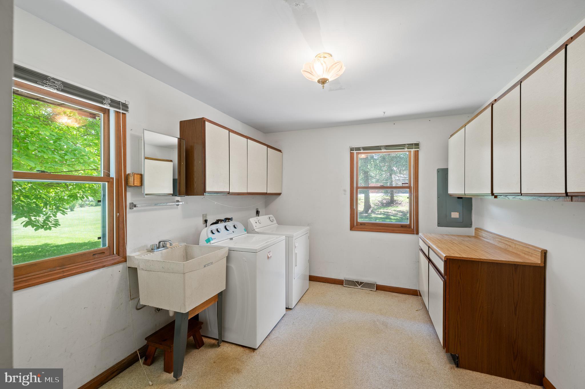 1663 Cold Spring Road Newtown Square, PA 19073 - Photo 16 of 28 Laundry