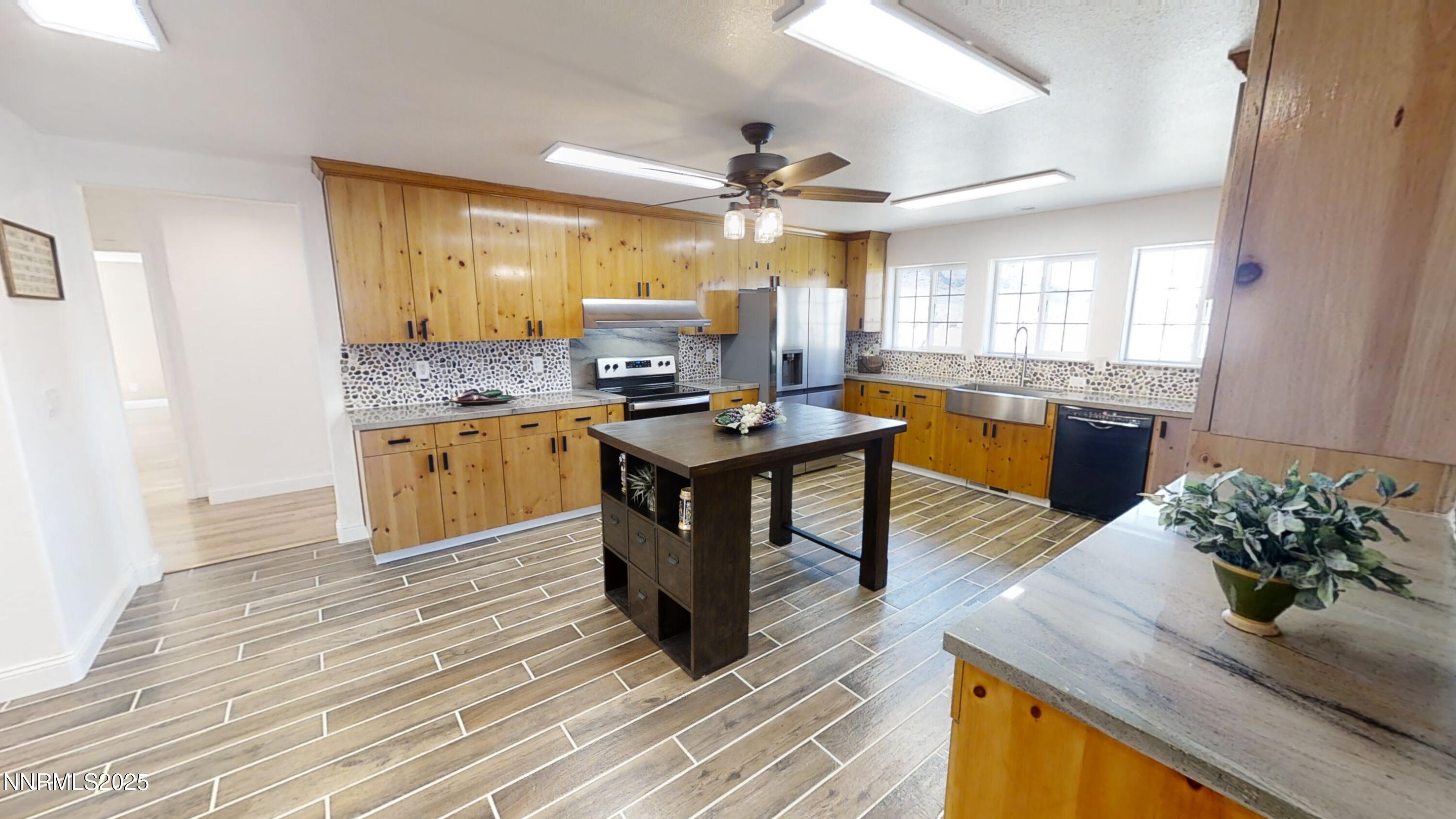 2307 Canal Road Sparks, NV 89434 - Photo 7 of 43 2307CanalRdSTANDARDRES29