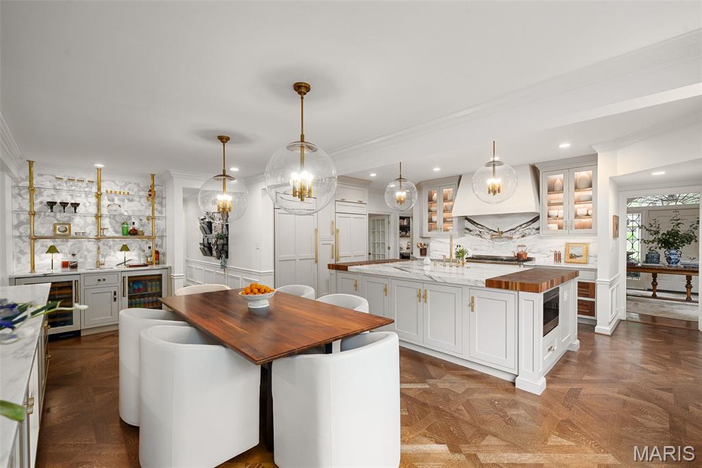 20 Picardy Lane Ladue, MO 63124 - Photo 11 of 38