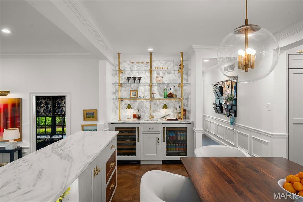 20 Picardy Lane Ladue, MO 63124 - Photo 13 of 38