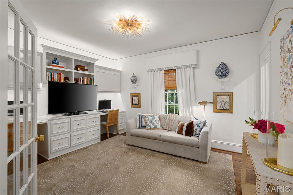 20 Picardy Lane Ladue, MO 63124 - Photo 17 of 38