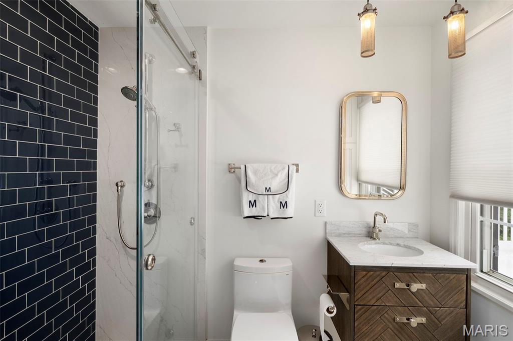 20 Picardy Lane Ladue, MO 63124 - Photo 28 of 38