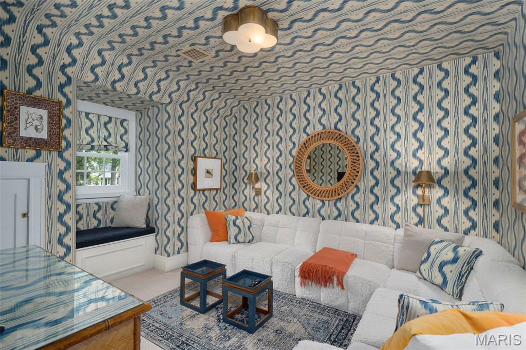 20 Picardy Lane Ladue, MO 63124 - Photo 29 of 38