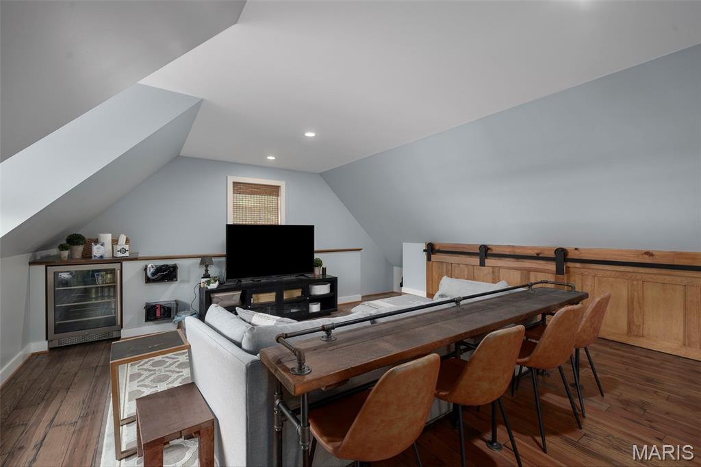 20 Picardy Lane Ladue, MO 63124 - Photo 32 of 38