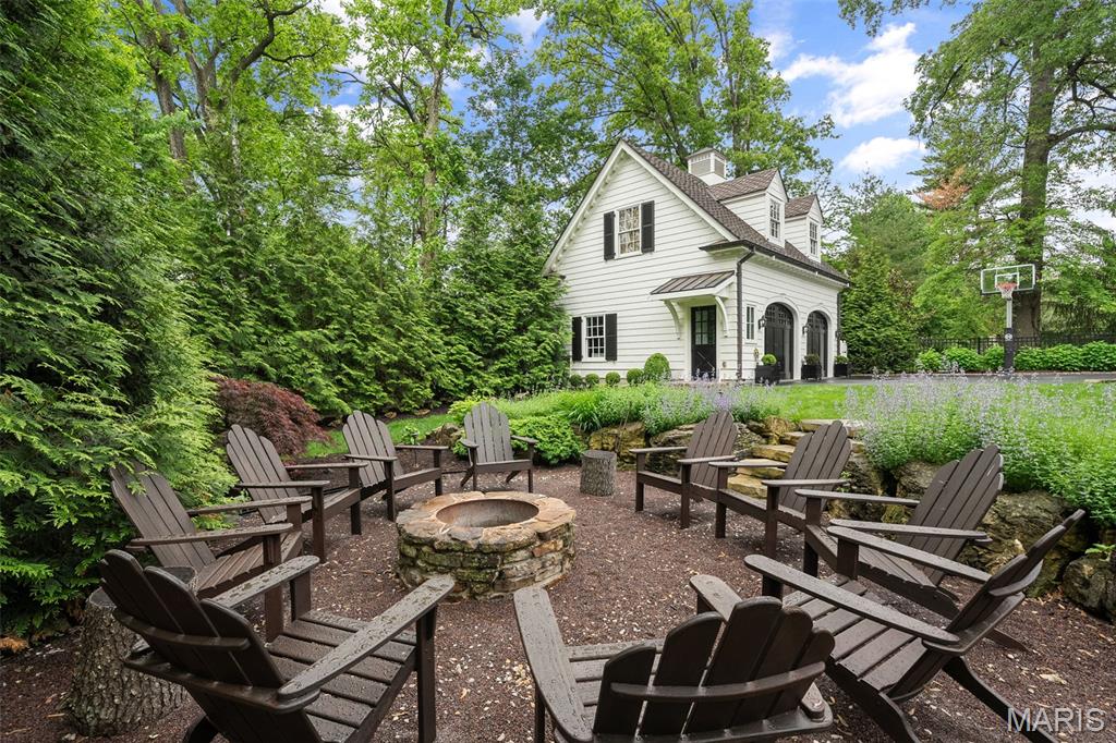 20 Picardy Lane Ladue, MO 63124 - Photo 36 of 38