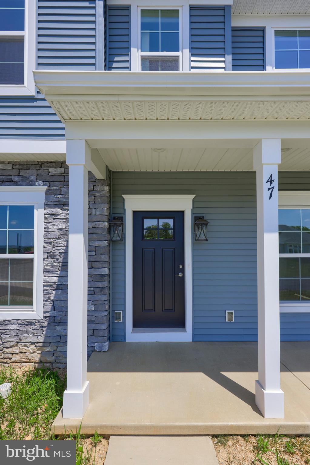 47 Vista Court Lititz, PA 17543 - Photo 2 of 65