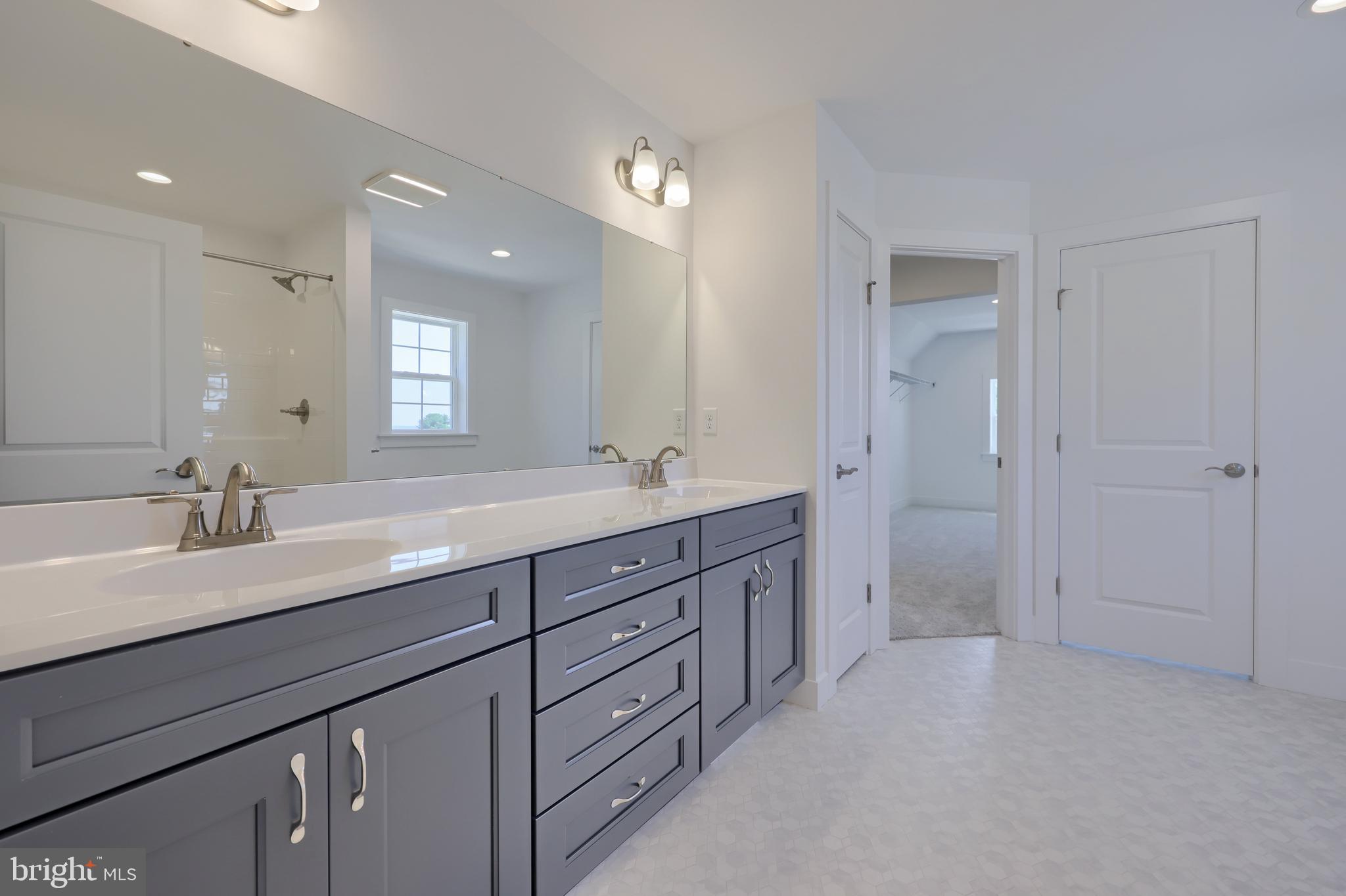 47 Vista Court Lititz, PA 17543 - Photo 51 of 65 Primary Bathroom