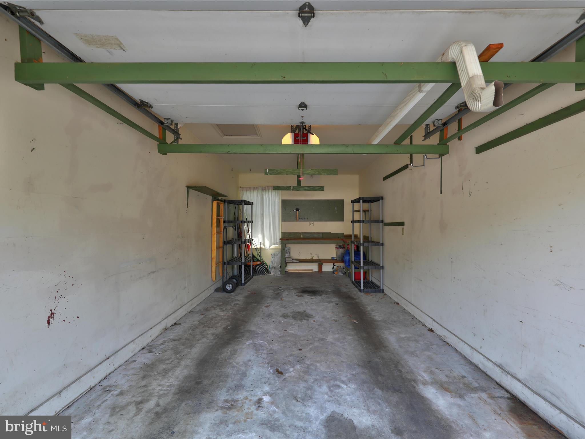 24345 Widgeon Place, Unit 29 St. Michaels, MD 21663 - Photo 38 of 38 a view of a hallway with stairs
