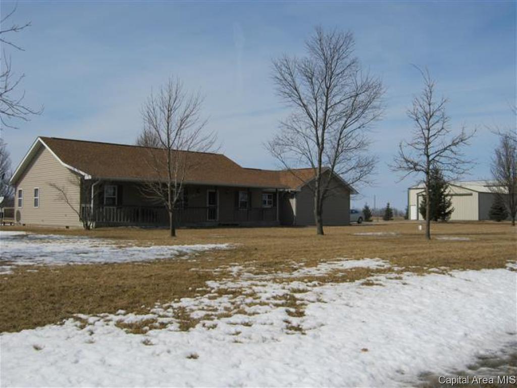 1085 Klor Road Buffalo, IL 62515 - Photo 1 of 12 Gallery Image 1