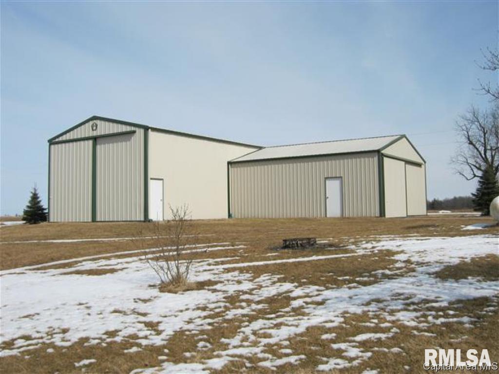 1085 Klor Road Buffalo, IL 62515 - Photo 3 of 12 Gallery Image 3