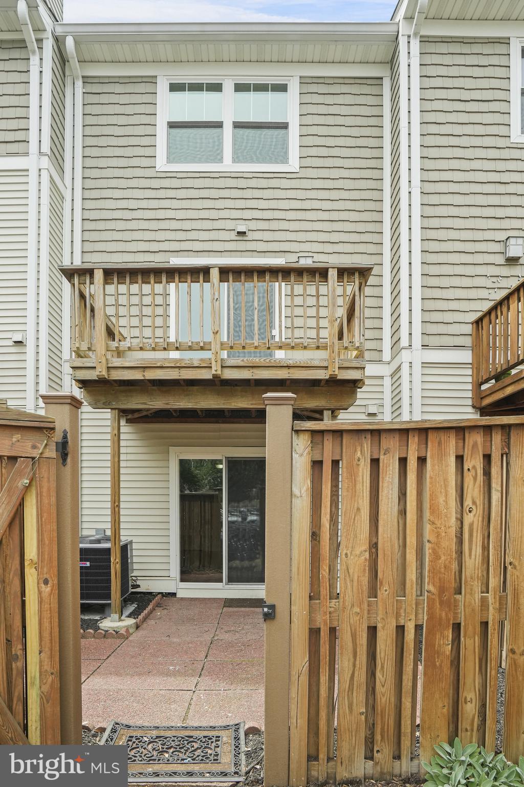 3823 9th Road South Arlington, VA 22204 - Photo 33 of 40 a front view of a house with a door
