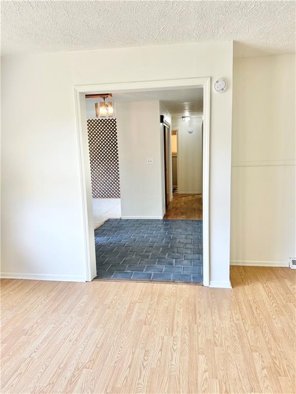131 Whippoorwill Road Burgettstown, PA 15021 - Photo 9 of 29 Gallery Image 9
