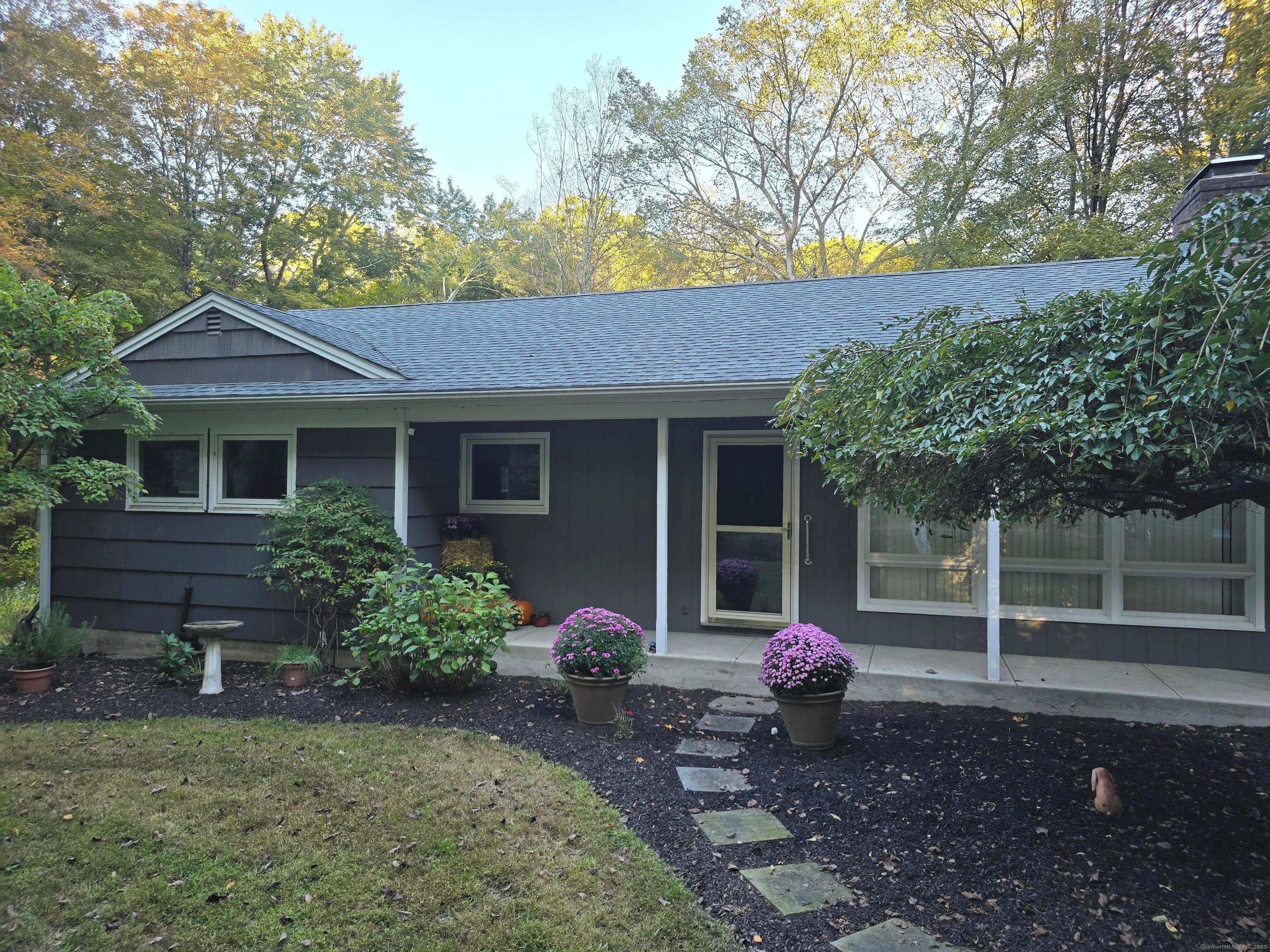 32 Old Green Road Newtown, CT 06482 - Photo 1 of 29