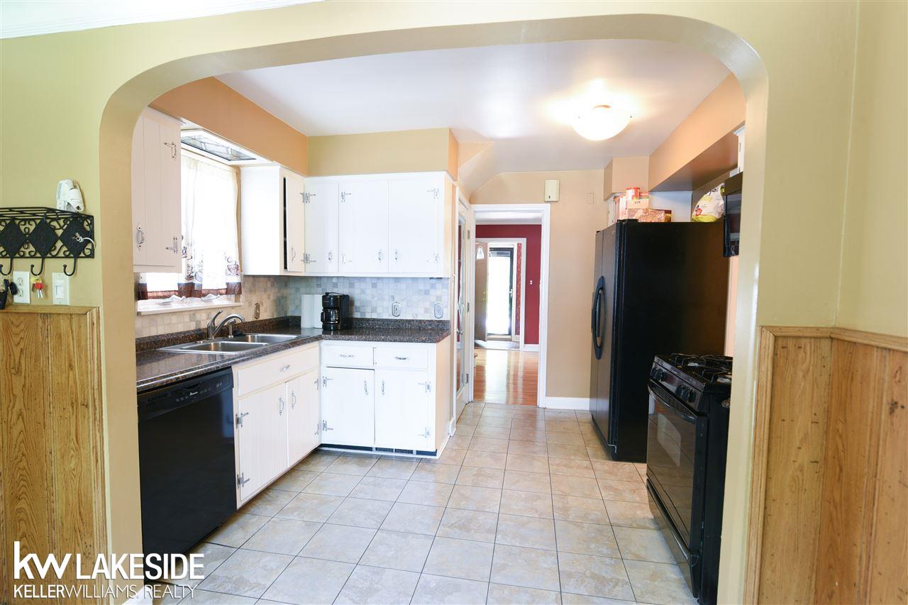 4530 Harvard Road Detroit, MI 48224 - Photo 6 of 27 31356908-5.JPG