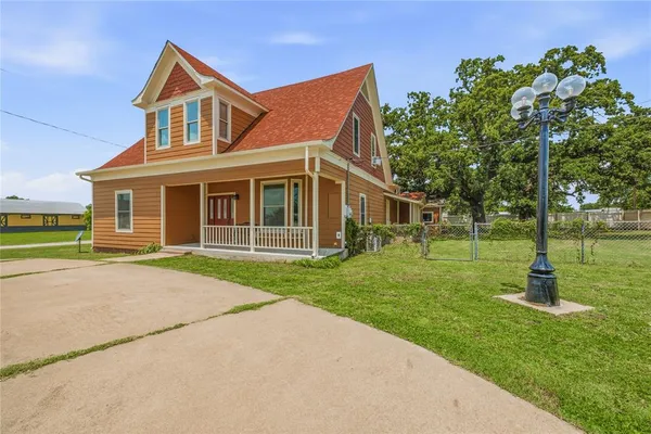 $219,000 | 207 South Fisher Street, Gorman, TX 76454