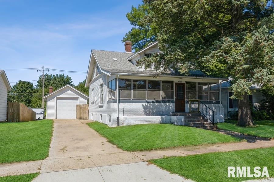 3026 Cleveland Street Clinton, IA 52732 - Photo 1 of 30 Gallery Image 1