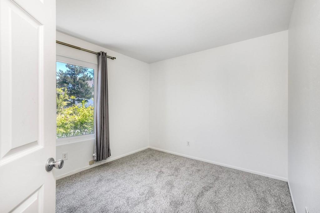 4511 Corte Azul Oceanside, CA 92056 - Photo 20 of 36