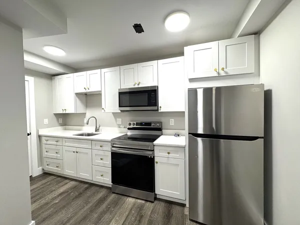 $2,600 | 189 East Merrimack Street, Unit 3, Lowell, MA 01852