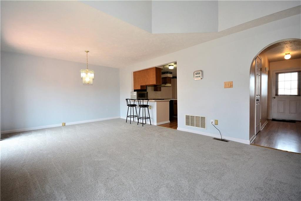 1126 Old Farm Road Lawrence, PA 15055 - Photo 5 of 22 Gallery Image 5