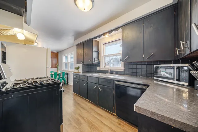 $224,900 | 407 East Calumet Street, Appleton, WI 54915