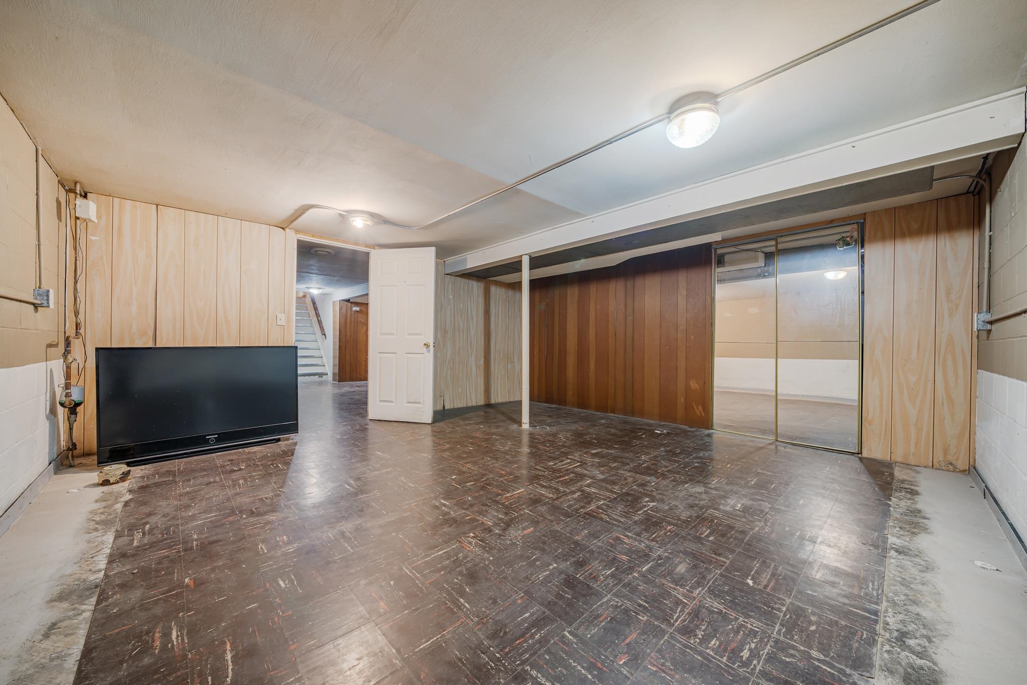 407 East Calumet Street Appleton, WI 54915 - Photo 22 of 33