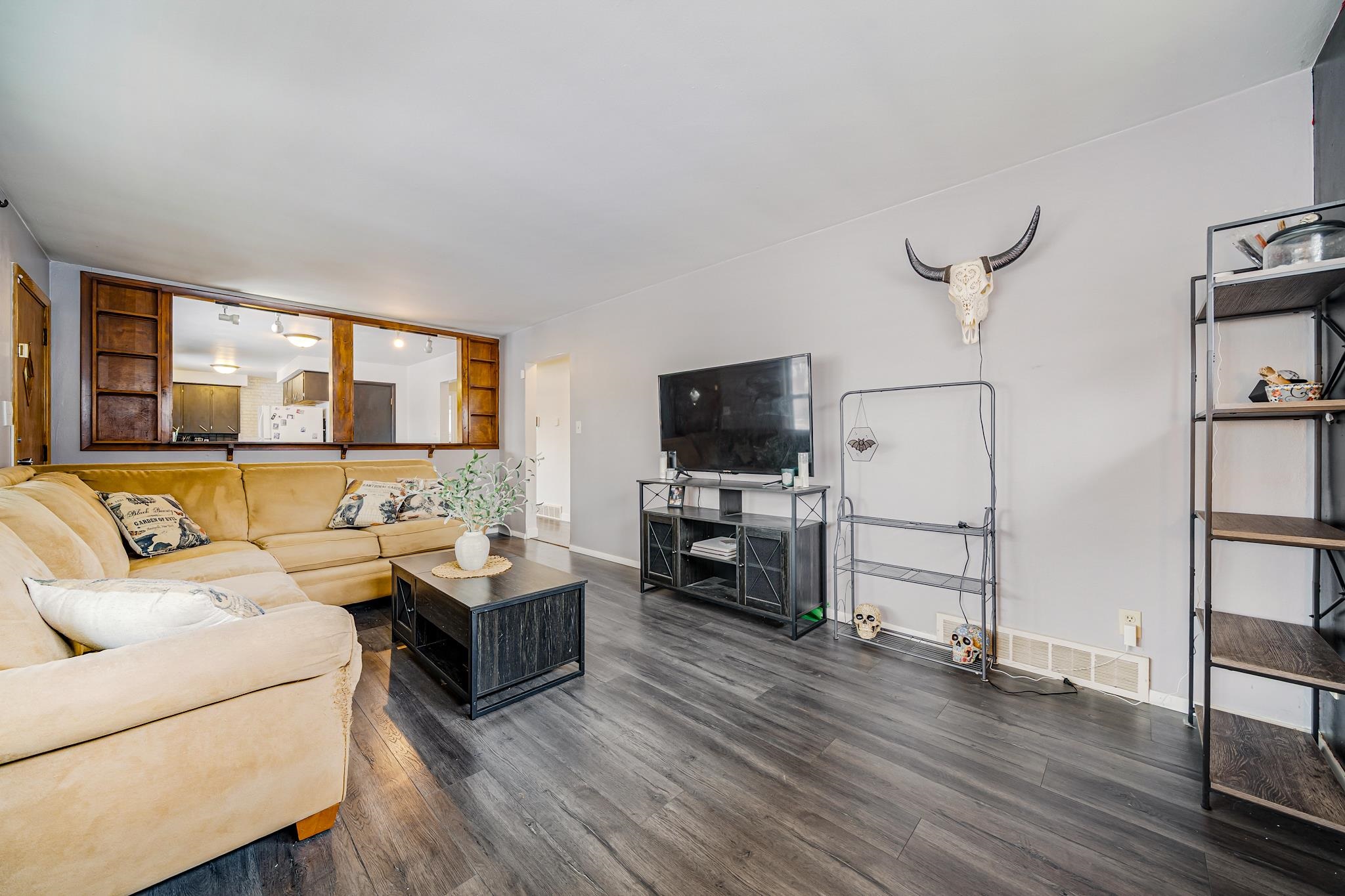 407 East Calumet Street Appleton, WI 54915 - Photo 6 of 33