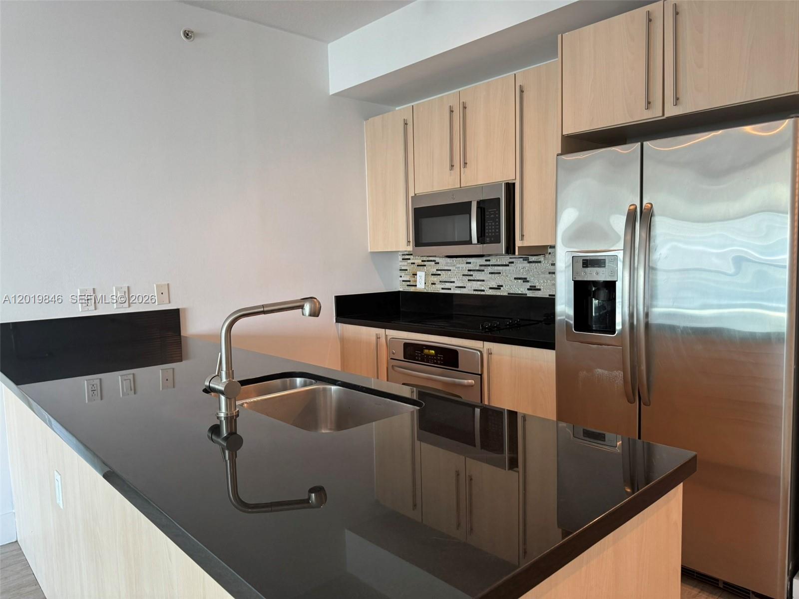 79 Southwest 12th Street, Unit 3509S Miami, FL 33130 - Photo 2 of 28